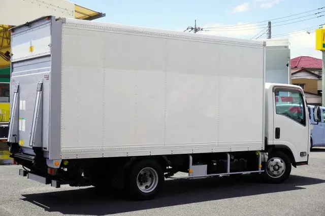 いすゞ エルフ TRG-NMR85AN(2WD)の写真8