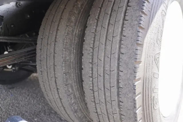 いすゞ エルフ TRG-NMR85AN(2WD)の写真11