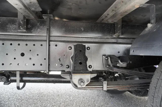 いすゞ エルフ TRG-NMR85AN(2WD)の写真12