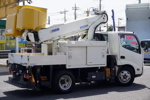 日野 デュトロ TPG-XZU600X(2WD)の写真8