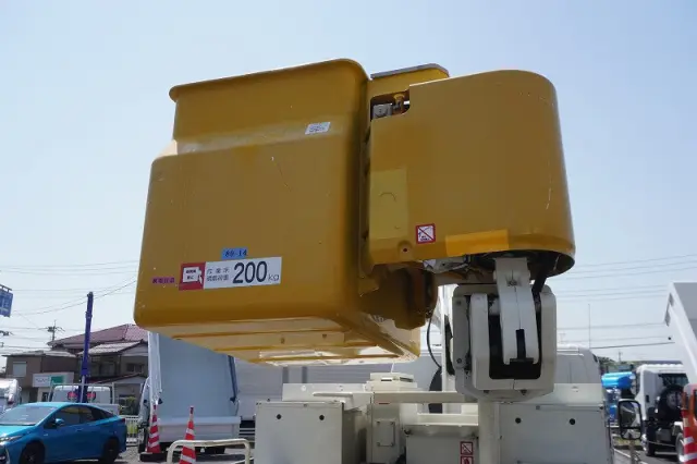 日野 デュトロ TPG-XZU600X(2WD)の写真27