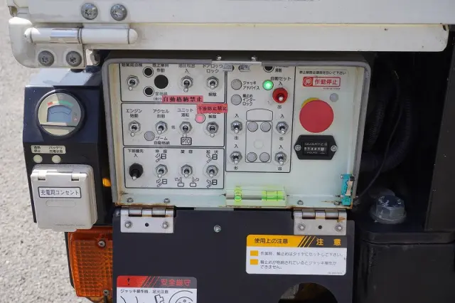 日野 デュトロ TPG-XZU600X(2WD)の写真35