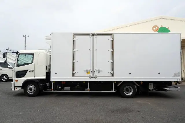 日野 レンジャー 2KG-FD2ABG(2WD)の写真3