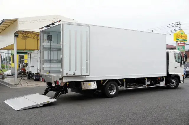日野 レンジャー 2KG-FD2ABG(2WD)の写真9