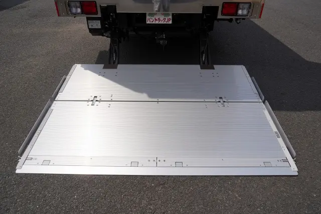 日野 レンジャー 2KG-FD2ABG(2WD)の写真28