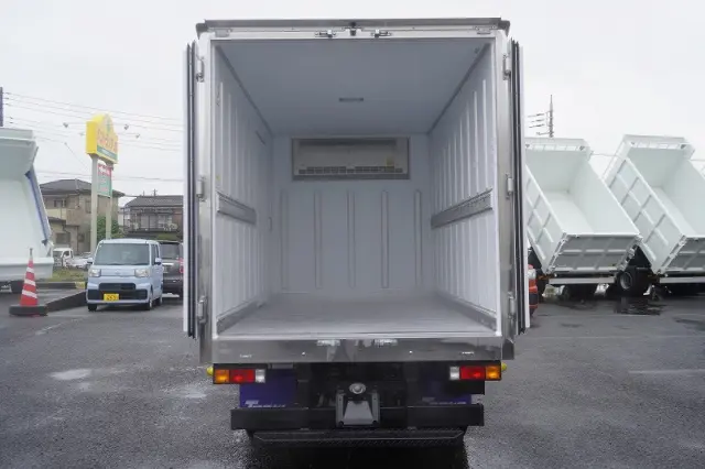 三菱 キャンター 2RG-FBAV0(2WD)の写真18