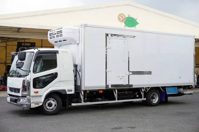 三菱 ファイター 2KG-FK65F(2WD)の写真1