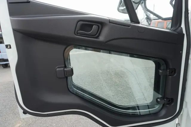 三菱 ファイター 2KG-FK65F(2WD)の写真49