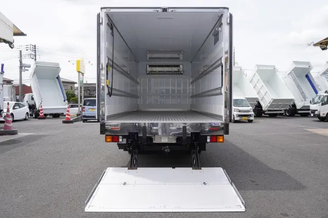 三菱 ファイター 2KG-FK65F(2WD)の写真21