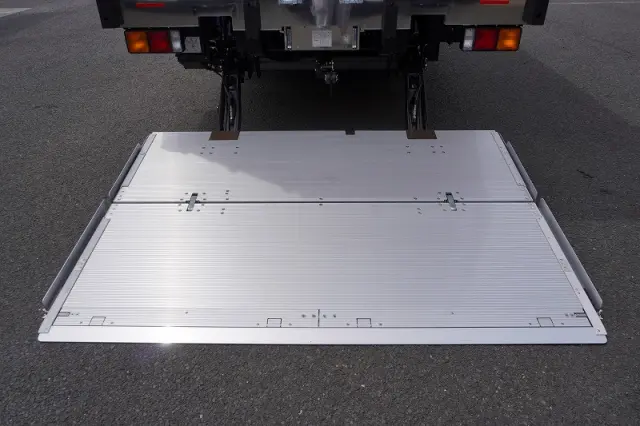 三菱 ファイター 2KG-FK65F(2WD)の写真27