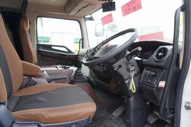 日野 レンジャー 2KG-FD2ABG(2WD)の写真47
