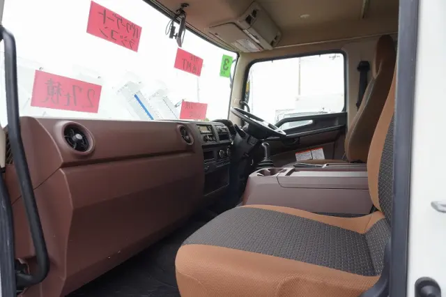 日野 レンジャー 2KG-FD2ABA(2WD)の写真44