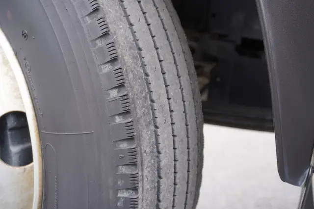 いすゞ エルフ SKG-NPR85YN(2WD)の写真10