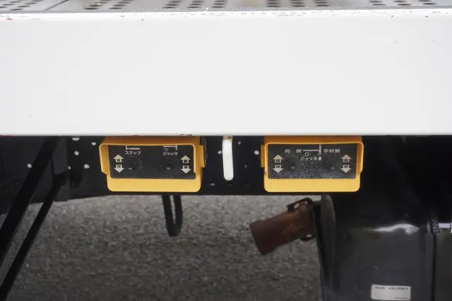 いすゞ エルフ SKG-NPR85YN(2WD)の写真27