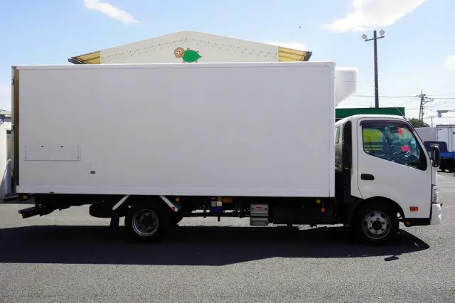 日野 デュトロ 2RG-XZU722M(2WD)の写真5