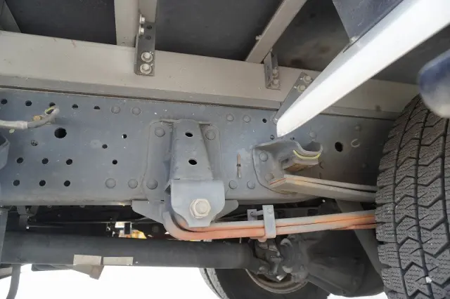 いすゞ エルフ 2RG-NPR88AN(2WD)の写真11