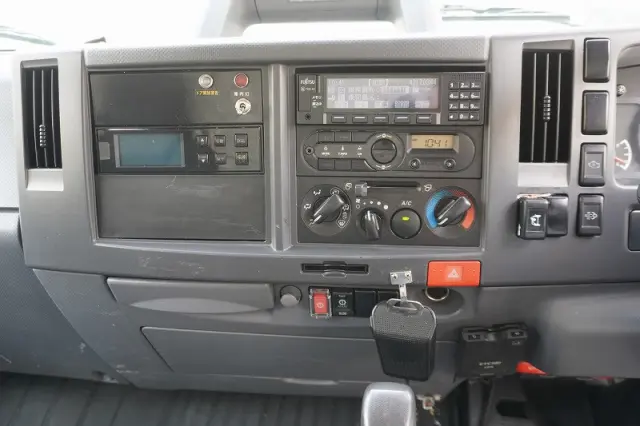 いすゞ エルフ 2RG-NPR88AN(2WD)の写真29