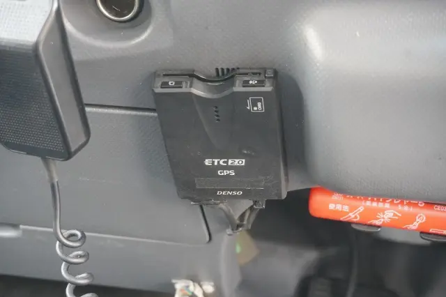 いすゞ エルフ 2RG-NPR88AN(2WD)の写真30