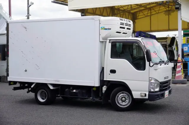いすゞ エルフ TPG-NHR85AN(2WD)の写真6