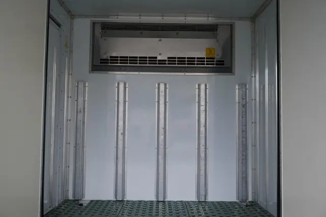 いすゞ エルフ TPG-NHR85AN(2WD)の写真23