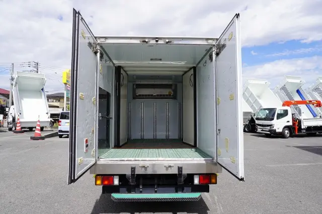 いすゞ エルフ TPG-NHR85AN(2WD)の写真25