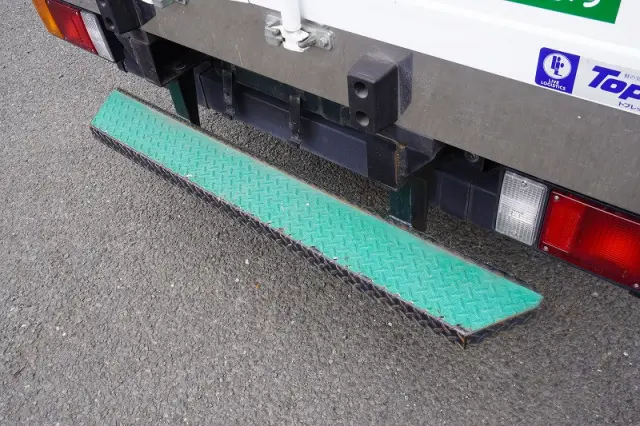 いすゞ エルフ TPG-NHR85AN(2WD)の写真28