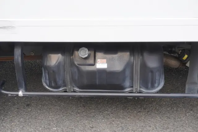 いすゞ エルフ TPG-NHR85AN(2WD)の写真29