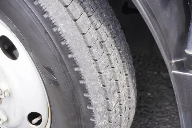 いすゞ エルフ TPG-NKR85AN(2WD)の写真9