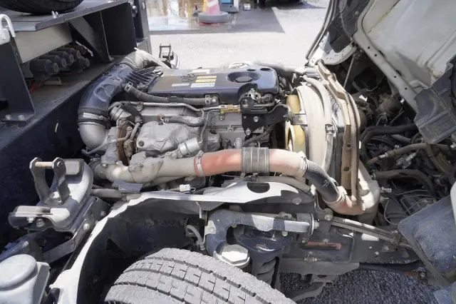 いすゞ エルフ TPG-NKR85AN(2WD)の写真15