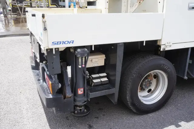 いすゞ エルフ TPG-NKR85AN(2WD)の写真25