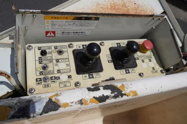 いすゞ エルフ TPG-NKR85AN(2WD)の写真29