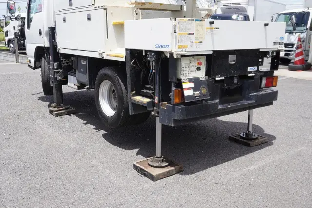 いすゞ エルフ TPG-NKR85AN(2WD)の写真30