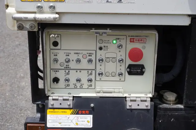 いすゞ エルフ TPG-NKR85AN(2WD)の写真33