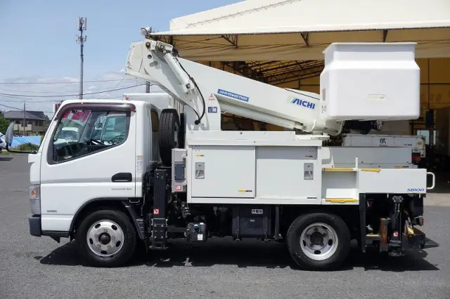 三菱 キャンター TPG-FEA50(2WD)の写真3
