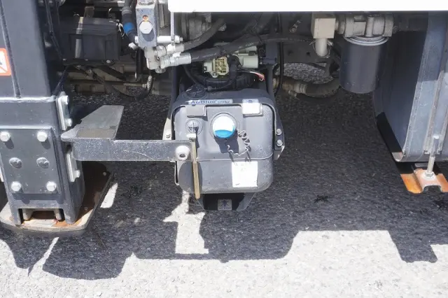 三菱 キャンター TPG-FEA50(2WD)の写真17