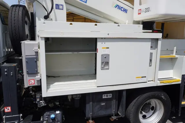 三菱 キャンター TPG-FEA50(2WD)の写真18