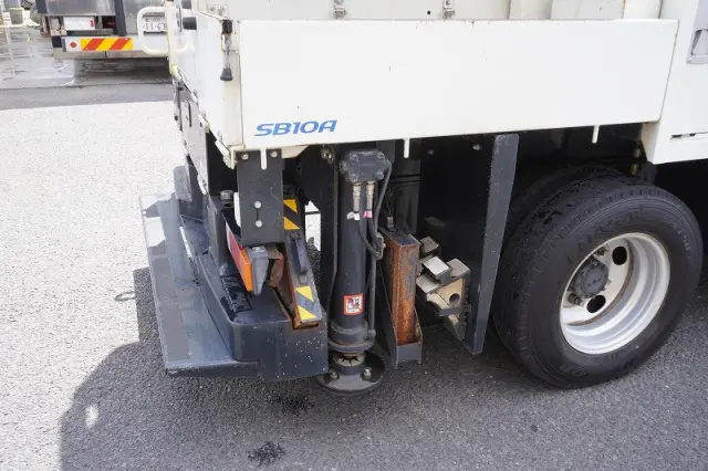 三菱 キャンター TPG-FEA50(2WD)の写真28
