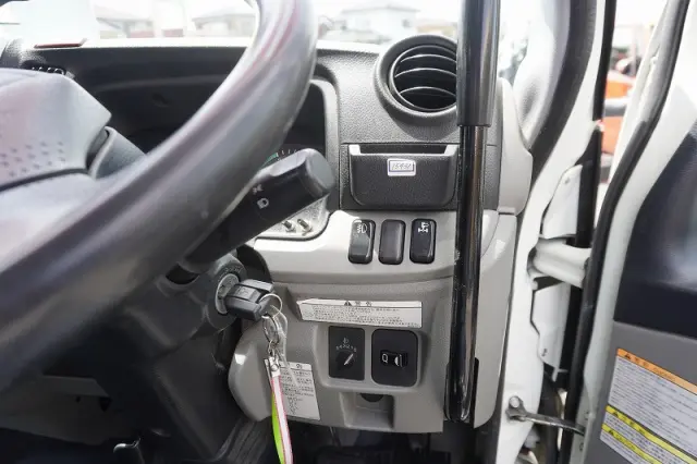 三菱 キャンター TPG-FEA50(2WD)の写真43