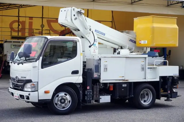 日野 デュトロ TKG-XZU600X(2WD)の写真1