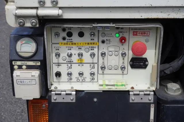 日野 デュトロ TKG-XZU600X(2WD)の写真34