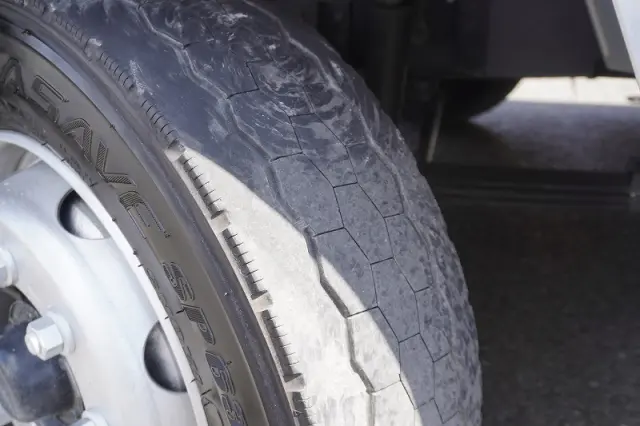 いすゞ ギガ 2PG-CYJ77D(8x4)の写真10