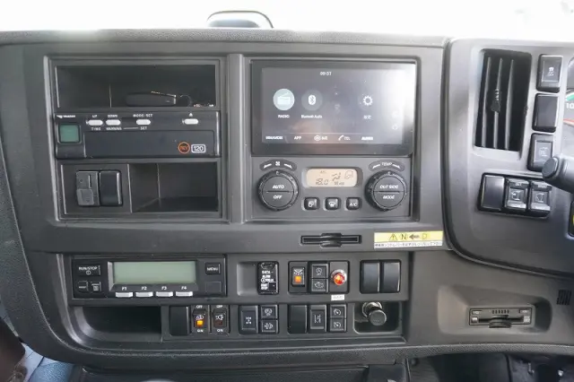 いすゞ ギガ 2PG-CYJ77D(8x4)の写真36