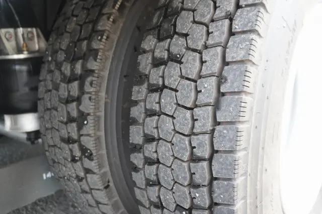 日野 レンジャー 2KG-FD2ABG(2WD)の写真10