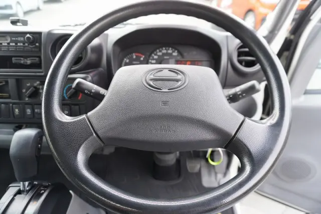 日野 デュトロ TKG-XZU605M(2WD)の写真32