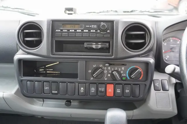 日野 デュトロ TKG-XZU605M(2WD)の写真34