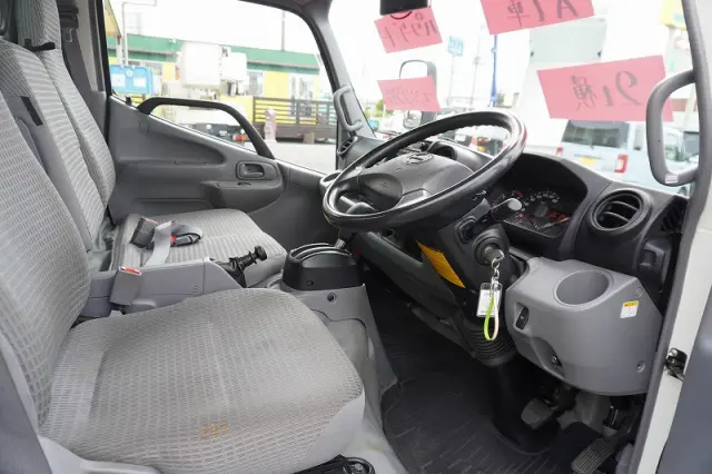 日野 デュトロ TKG-XZU605M(2WD)の写真40