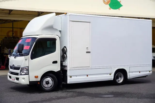日野 デュトロ TKG-XZU710M(2WD)の写真1