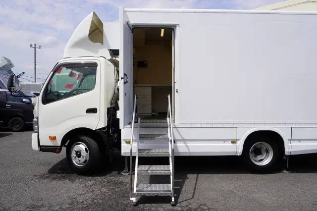 日野 デュトロ TKG-XZU710M(2WD)の写真45