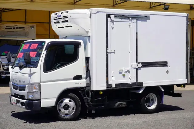 三菱 キャンター 2PG-FBAV0(2WD)の写真1