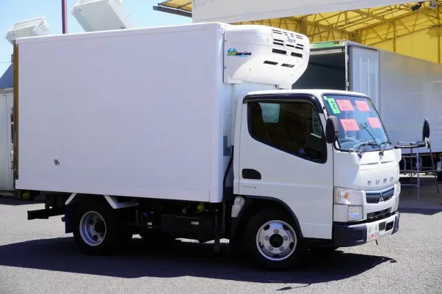 三菱 キャンター 2PG-FBAV0(2WD)の写真6
